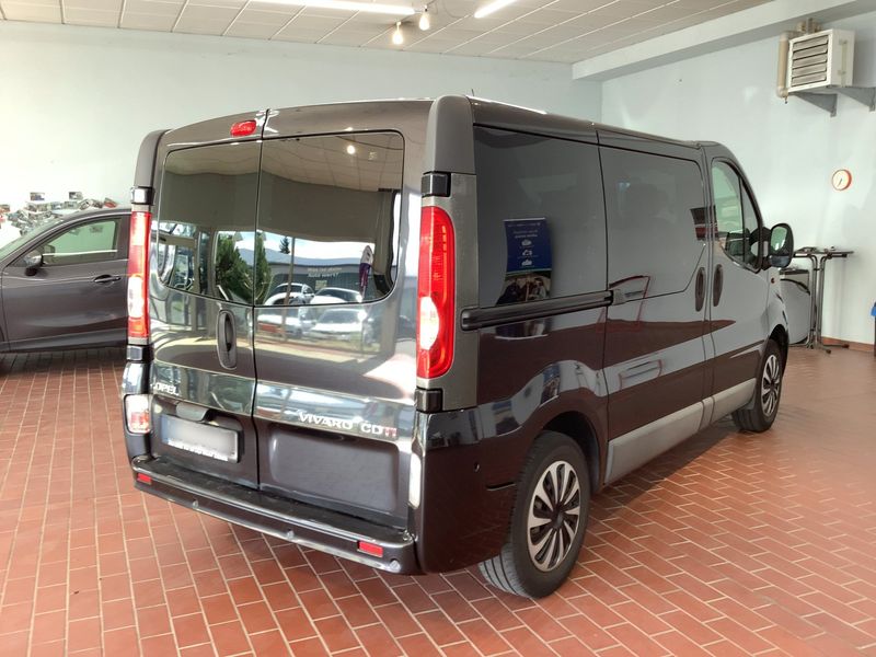 Opel Vivaro 2.0 CDTI Kombi L1H1 2,7t — zdjęcie 6