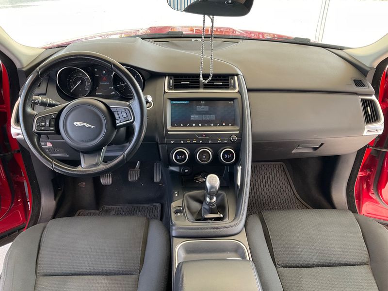 Jaguar E-Pace D150 Basis — zdjęcie 12