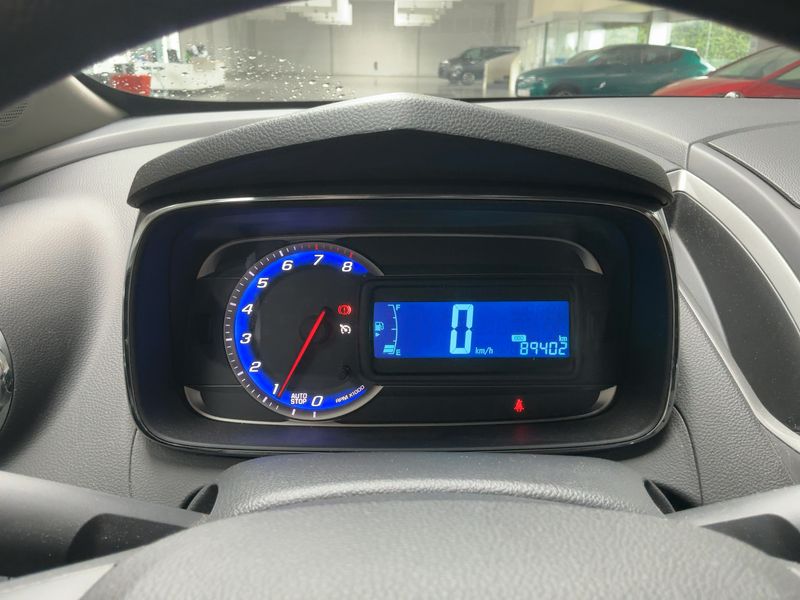 Chevrolet Trax 1.6 LS — zdjęcie 13