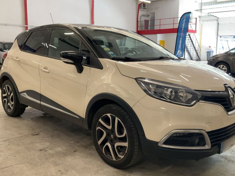Renault Captur 1.5 dCi Energy Intens — zdjęcie 8
