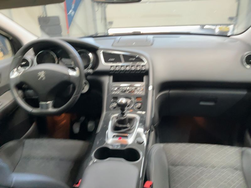 Peugeot 3008 1.6 Blue-HDi Allure 2015 – снимка 18