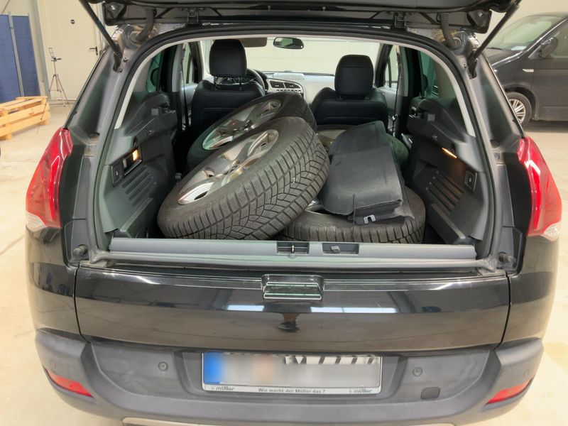Peugeot 3008 1.6 Blue-HDi Allure 2015 – снимка 16