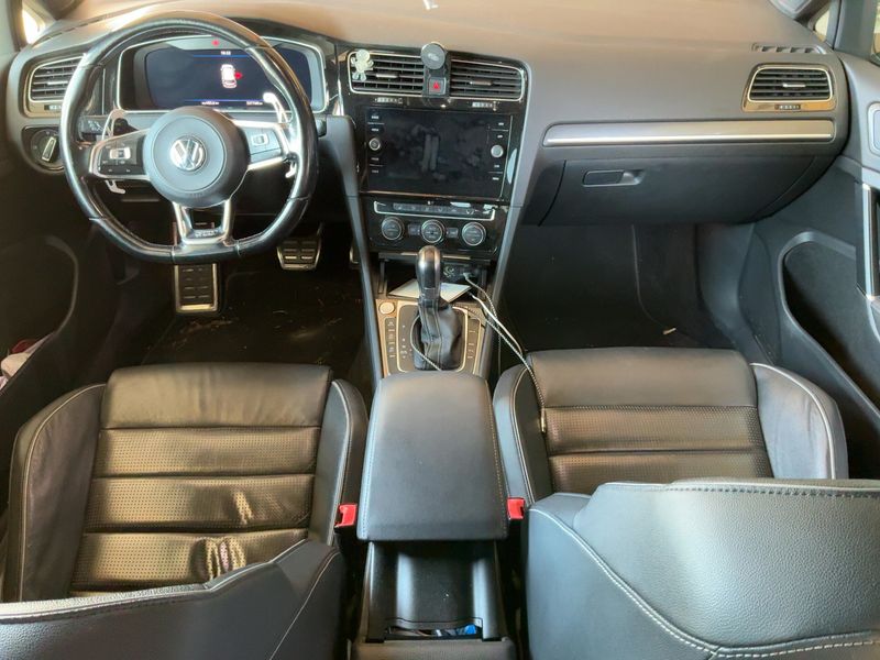 Volkswagen Golf VII 2.0 TDI GTD BlueMotion Tech 2019 – снимка 17
