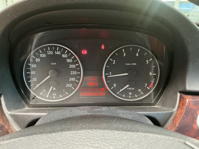 BMW 3er 320i — zdjęcie 4