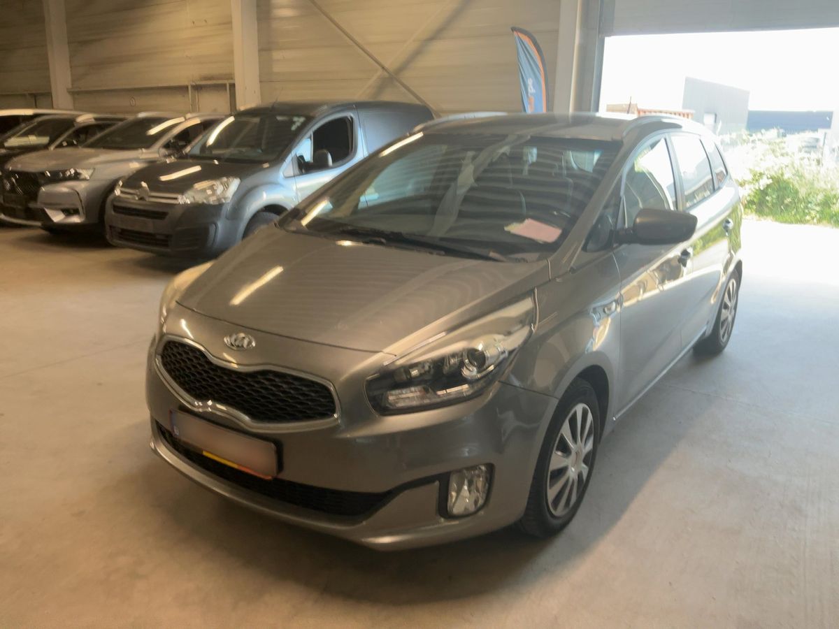 Kia Carens 2016 — photo 1
