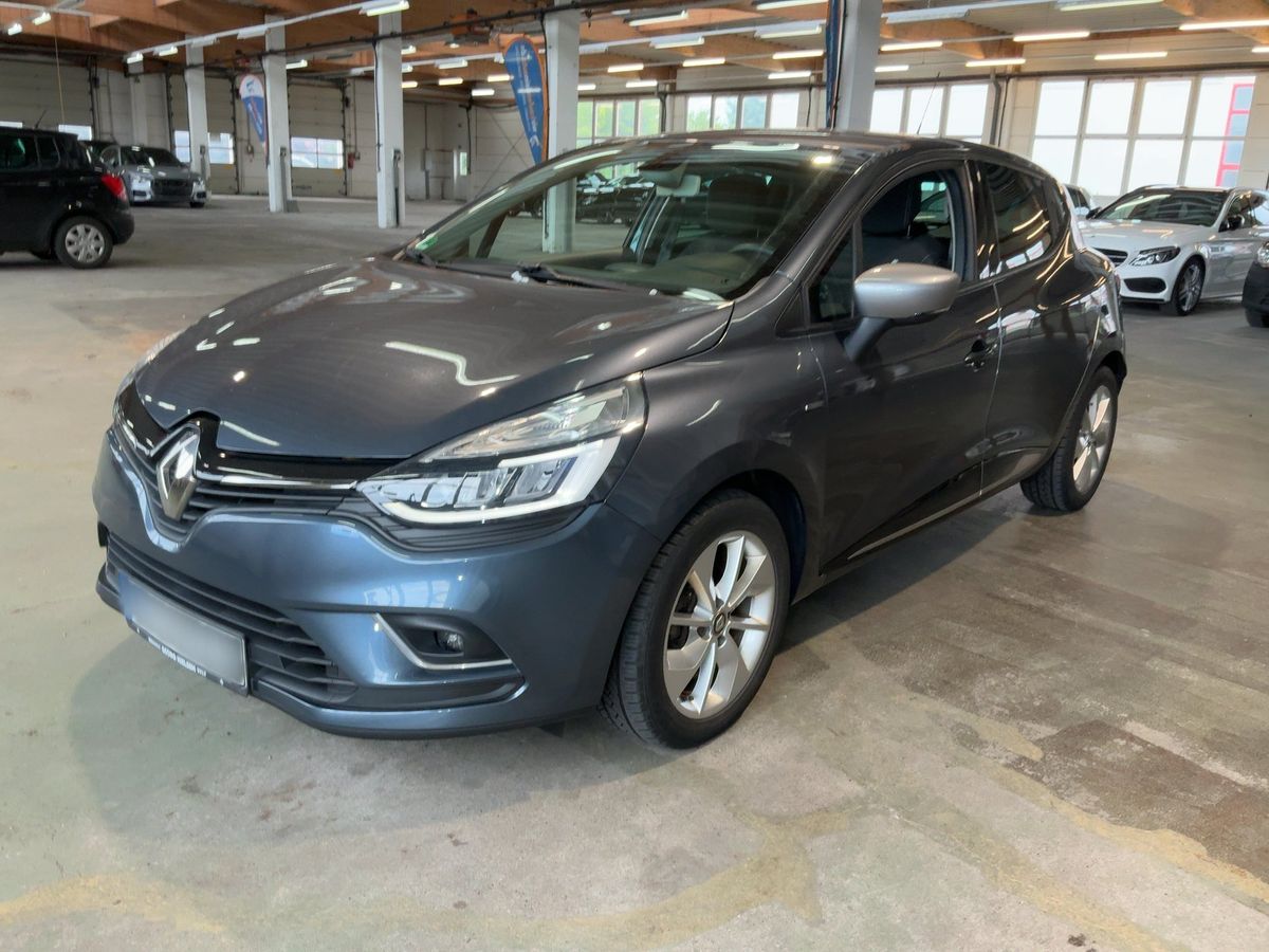 Renault Clio 2017 — photo 1