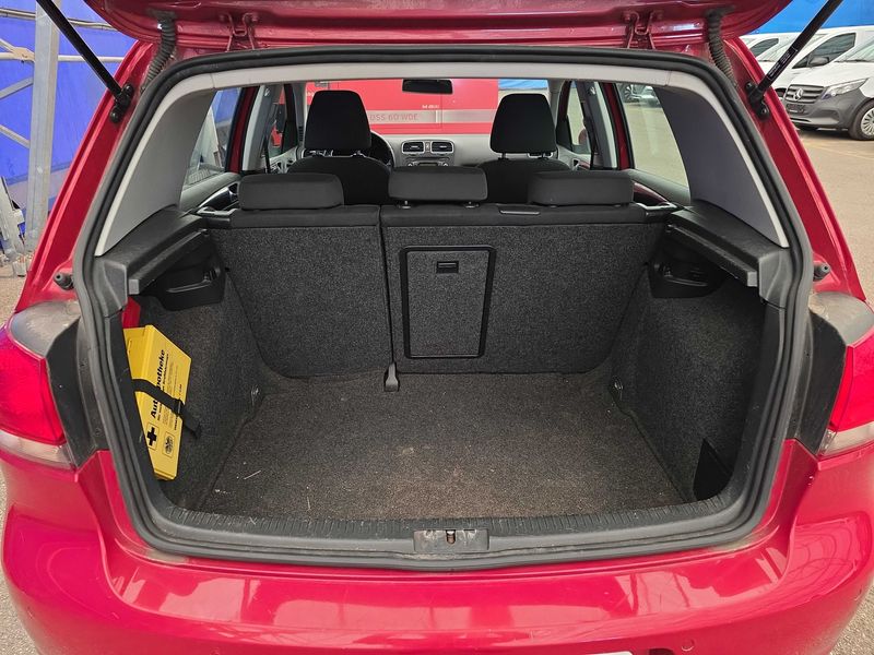 Volkswagen Golf VI 1.6 TDI Confortline 2009 – снимка 9