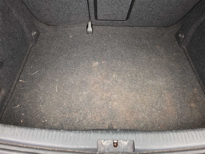 Volkswagen Golf VI 1.6 TDI Confortline 2009 – снимка 37
