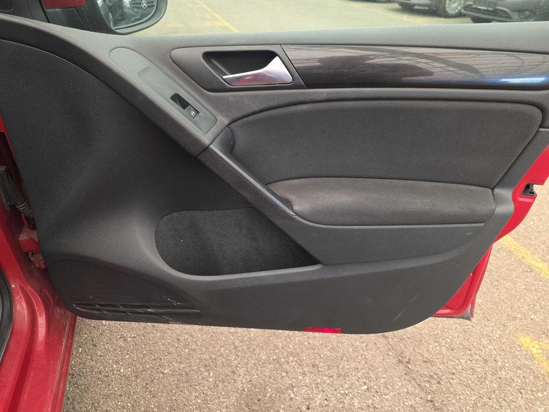 Volkswagen Golf VI 1.6 TDI Confortline 2009 – снимка 41