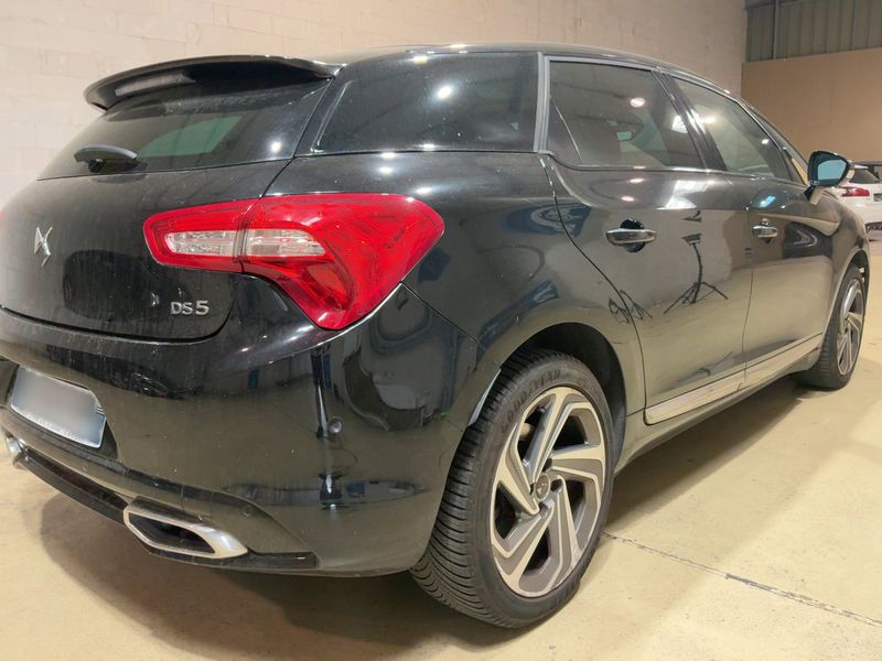 DS Automobiles DS5 2.0 Blue-HDi SportChic — zdjęcie 6