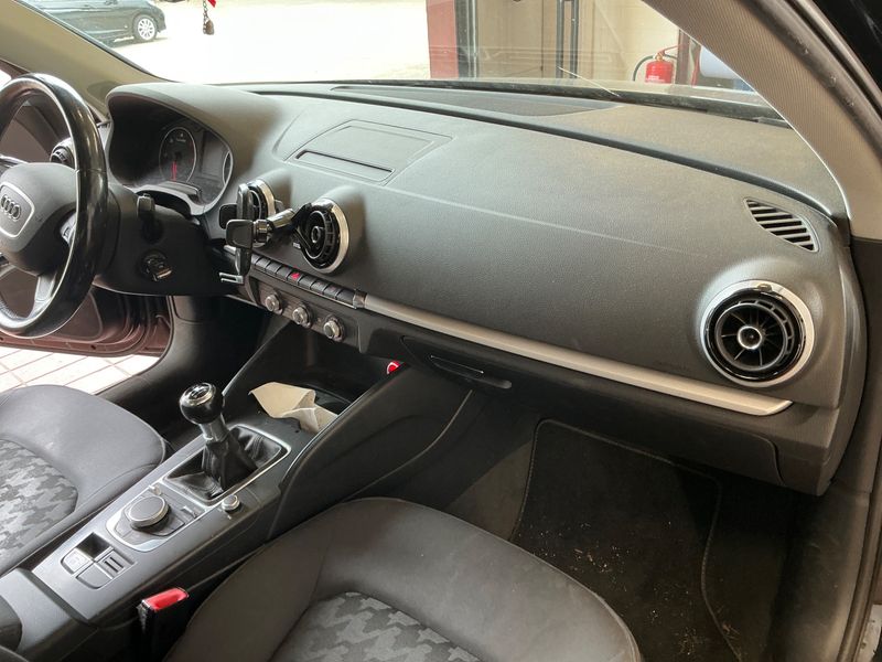 Audi A3 Limousine 1.6 TDI Attraction 2014 – снимка 31