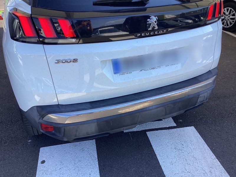 Peugeot 3008 1.6 Blue-HDi Allure 2017 – снимка 23