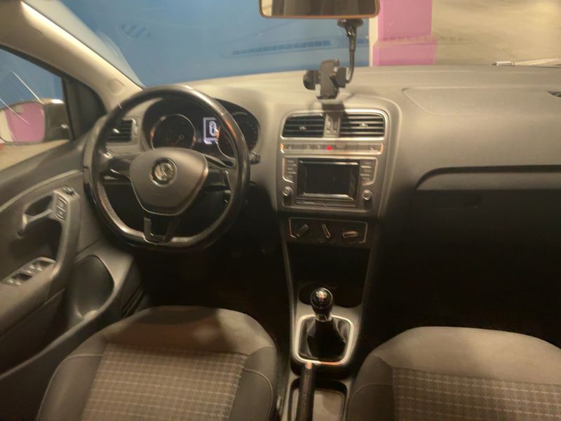 Volkswagen Polo 1.2 TSI Comfortline BlueMotion Tech — zdjęcie 12