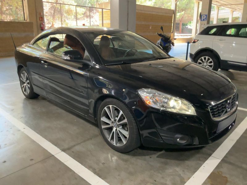 Volvo C70 2.0 D3 Summum — zdjęcie 8