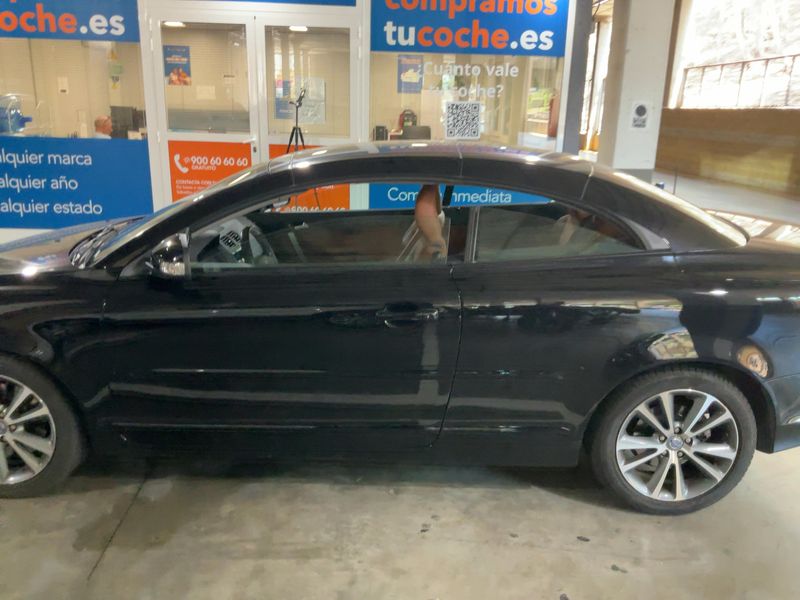 Volvo C70 2.0 D3 Summum — zdjęcie 4