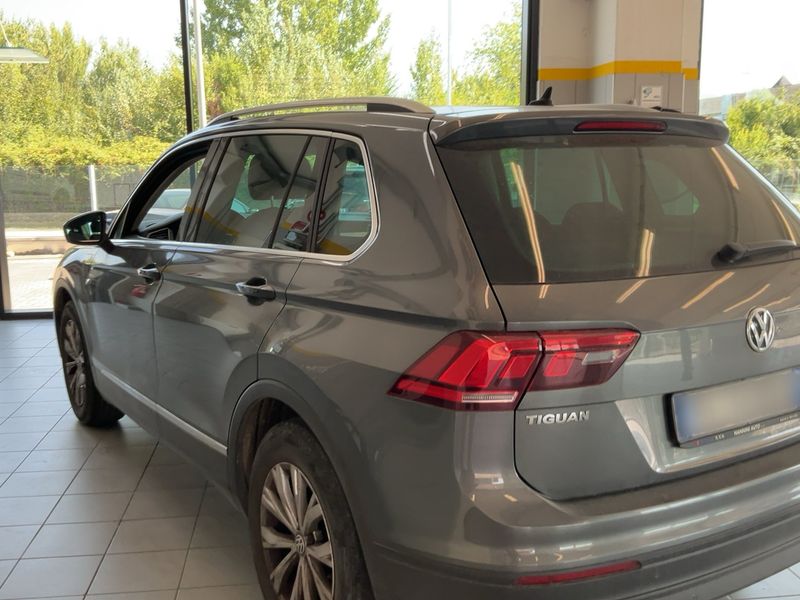 Volkswagen Tiguan 1.6 TDI Business BlueMotion Tech 2017 – снимка 6