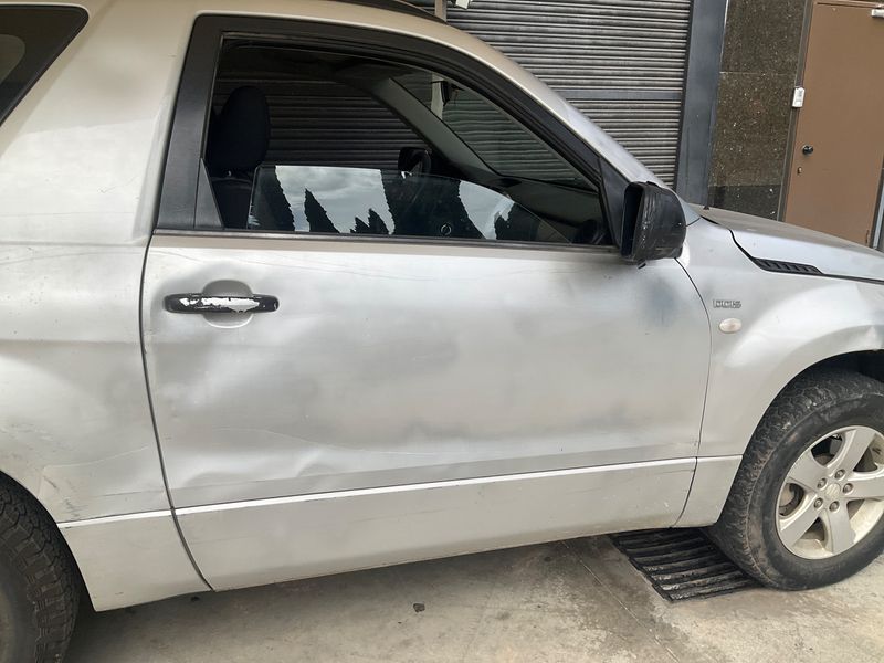 Suzuki Grand Vitara 1.9 DDiS JX 2006 – снимка 23