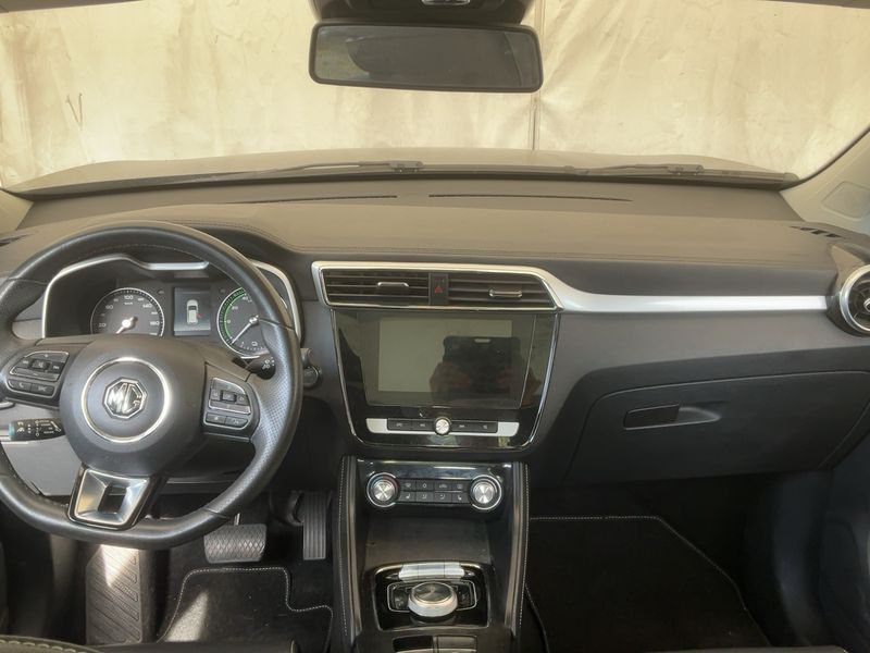 MG ZS electric drive 105 kW Luxury — zdjęcie 12