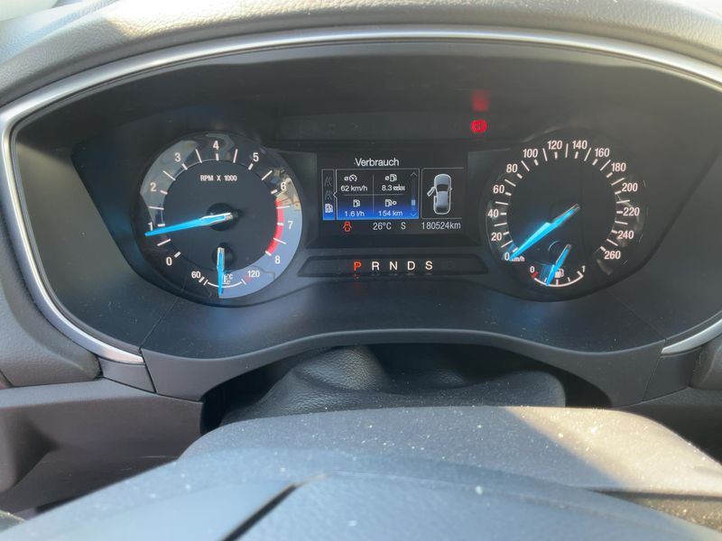 Ford Mondeo 1.5 EcoBoost Business Edition — zdjęcie 13