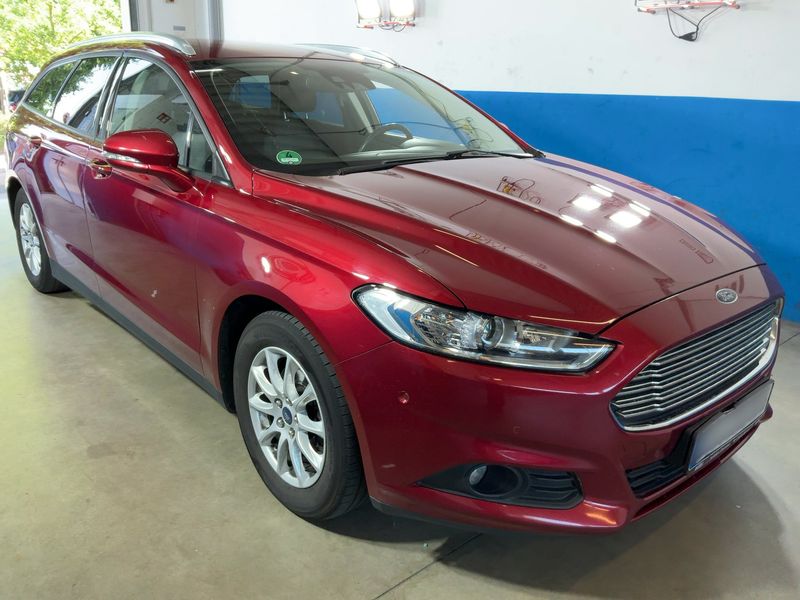 Ford Mondeo 1.5 EcoBoost Business Edition — zdjęcie 8
