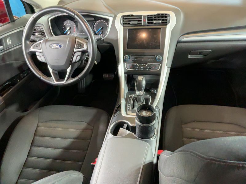 Ford Mondeo 1.5 EcoBoost Business Edition — zdjęcie 12