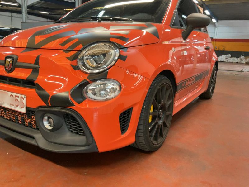 Abarth 695 1.4 Turbo — zdjęcie 2