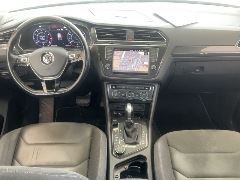 Volkswagen Tiguan 2.0 TSI Sport 4Motion BlueMotion Tech 2016 – снимка 17