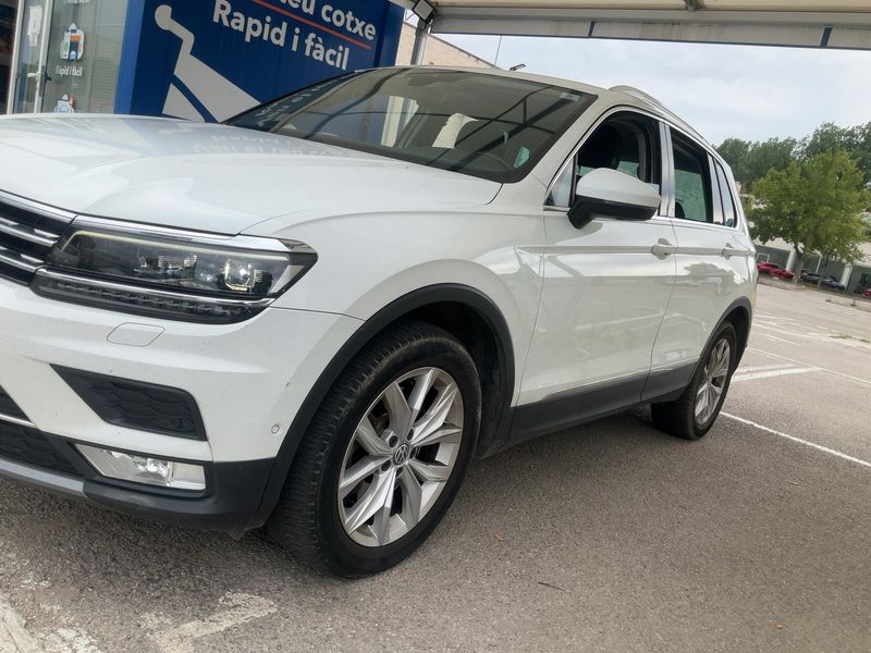Volkswagen Tiguan 2.0 TSI Sport 4Motion BlueMotion Tech 2016 – снимка 2