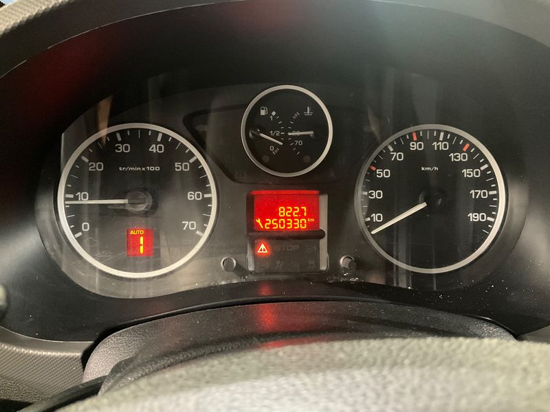 Citroen Berlingo 1.6 Blue-HDi Club L2 — zdjęcie 4
