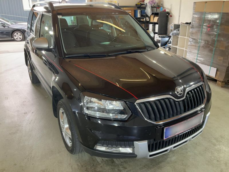 Skoda Yeti 2.0 TDI Ambition Outdoor 4x4 — zdjęcie 8