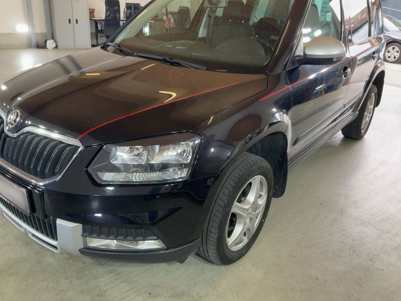 Skoda Yeti 2.0 TDI Ambition Outdoor 4x4 — zdjęcie 2