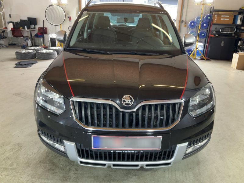 Skoda Yeti 2.0 TDI Ambition Outdoor 4x4 — zdjęcie 9