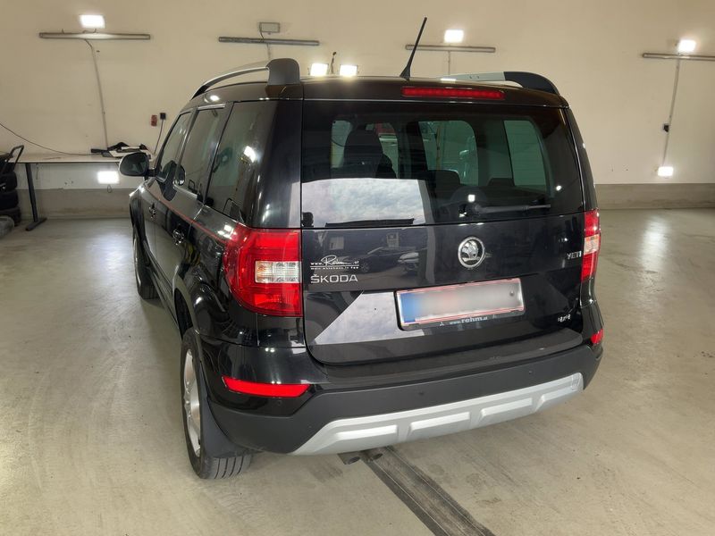Skoda Yeti 2.0 TDI Ambition Outdoor 4x4 — zdjęcie 3