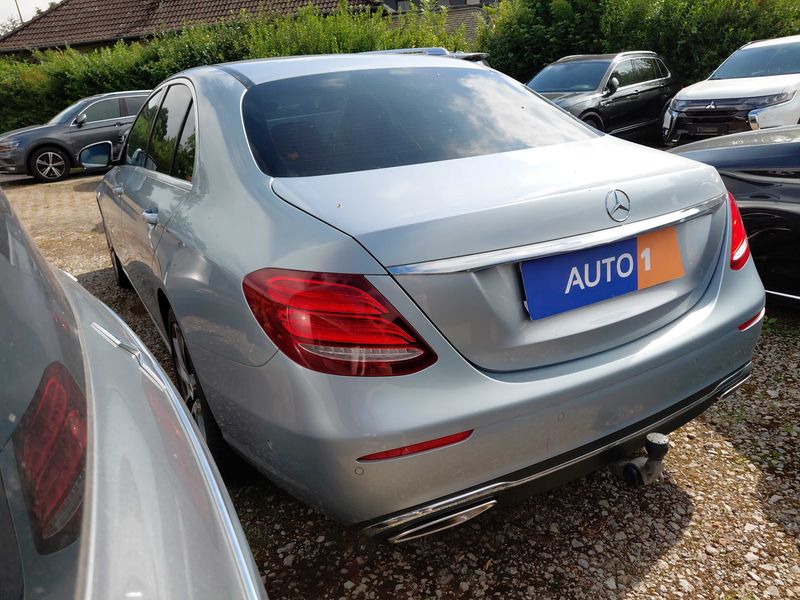 Mercedes-Benz E-Klasse E 200 Avantgarde — zdjęcie 3