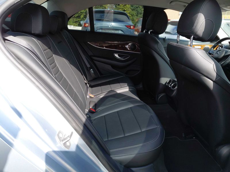 Mercedes-Benz E-Klasse E 200 Avantgarde — zdjęcie 14