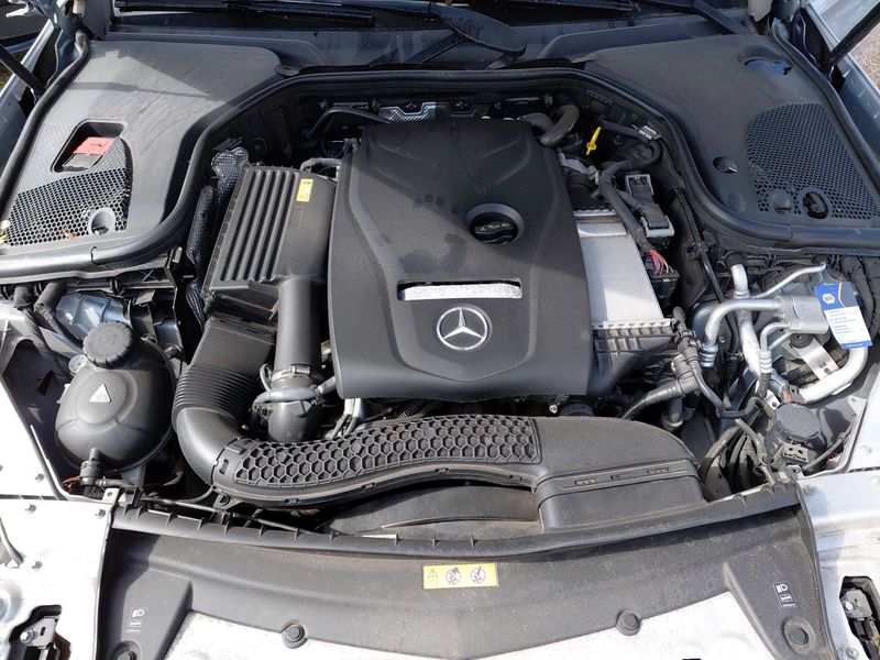 Mercedes-Benz E-Klasse E 200 Avantgarde — zdjęcie 8