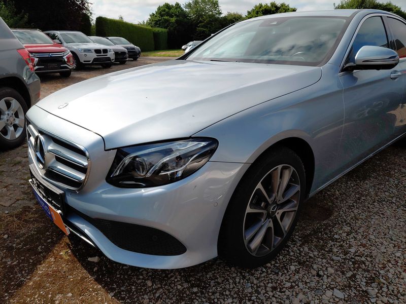 Mercedes-Benz E-Klasse E 200 Avantgarde — zdjęcie 2