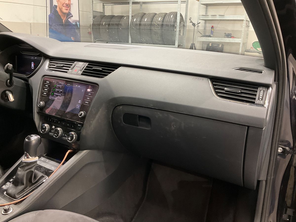 Skoda Octavia 2019 — photo 29