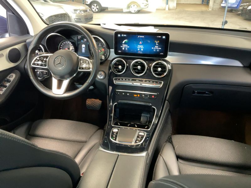 Mercedes-Benz GLC-Klasse GLC 220 d 4Matic — zdjęcie 12