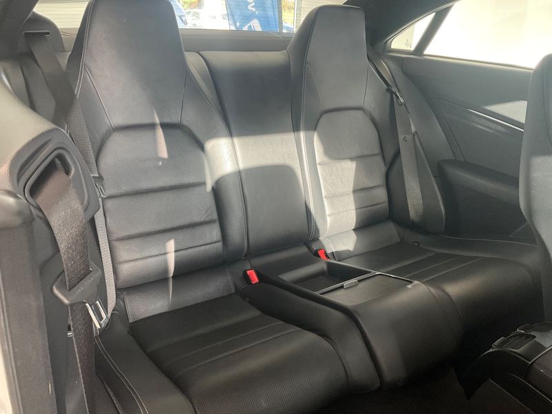 Mercedes-Benz E-Klasse E 220 CDI — zdjęcie 14