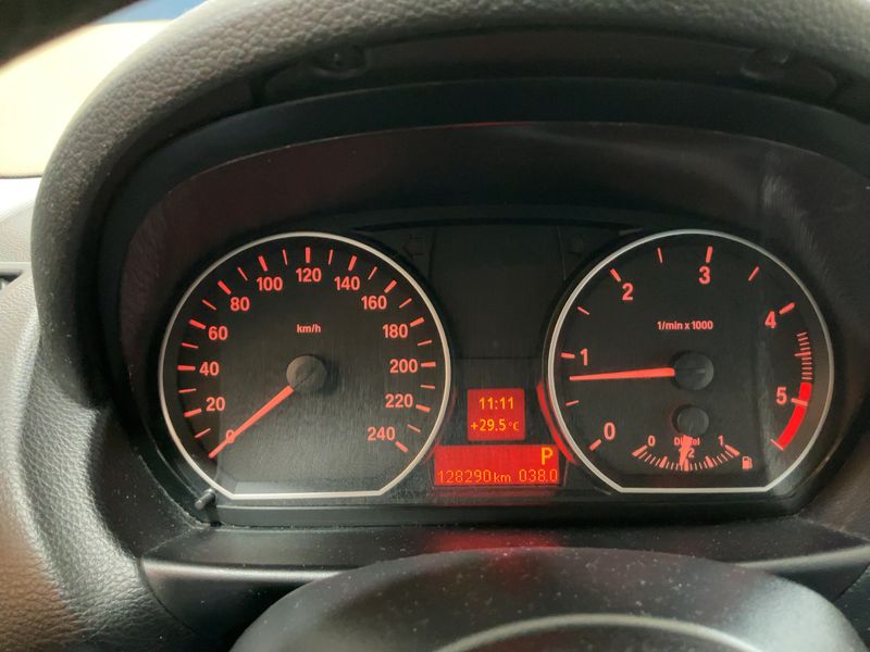 BMW 1er 118d — zdjęcie 4