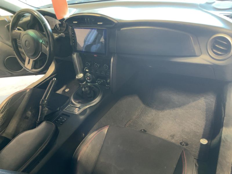 Toyota GT 86 2.0 — zdjęcie 12