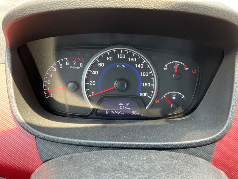 Hyundai i10 1.0 Tech 2019 – снимка 18