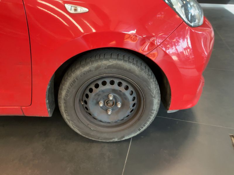 Hyundai i10 1.0 Tech 2019 – снимка 11