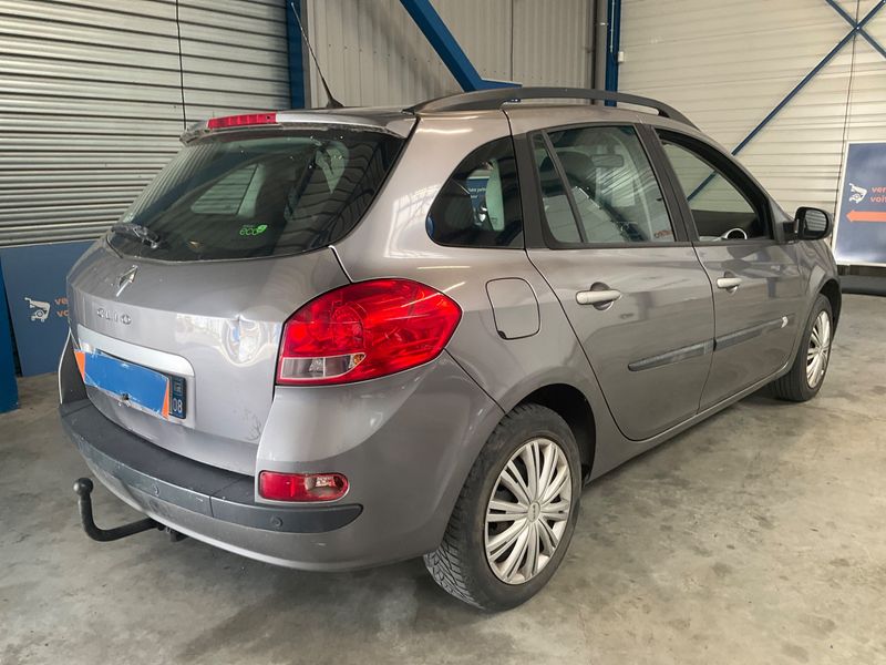 Renault Clio 1.5 dCi Authentique — zdjęcie 2