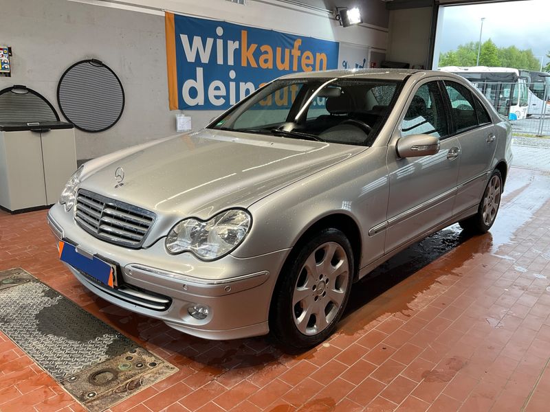 Mercedes-Benz C-Klasse C 180 Kompressor Elegance — zdjęcie 1