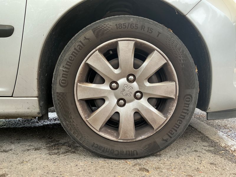 Peugeot 207 1.6 HDi Confort 2008 – снимка 11