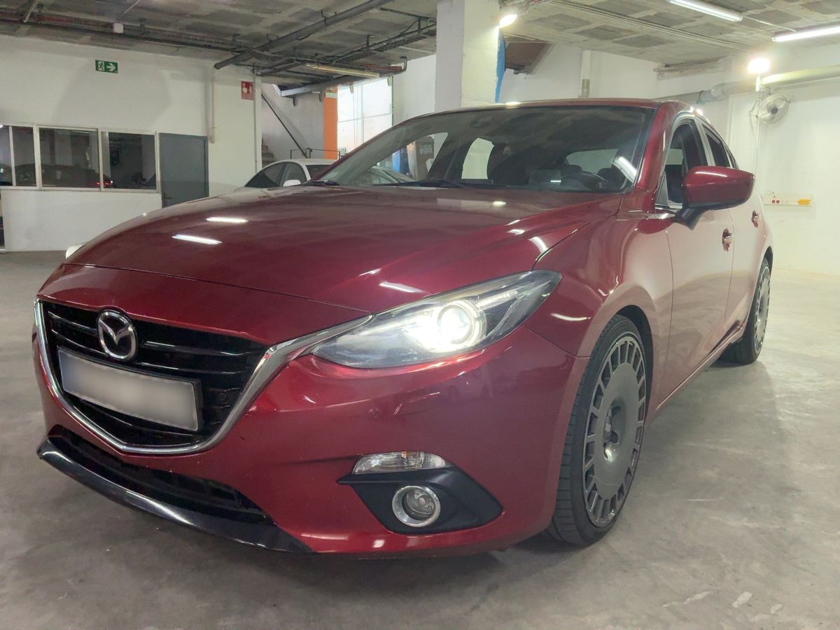 Mazda 3 2016 — photo 1