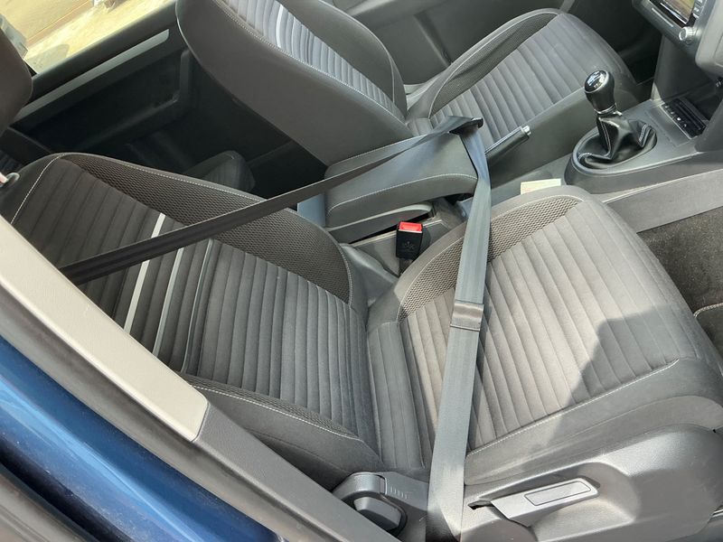 Volkswagen Touran 1.6 TDI Cup BlueMotion Tech 2014 – снимка 27