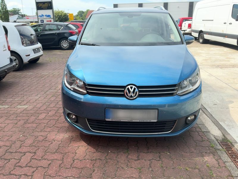 Volkswagen Touran 1.6 TDI Cup BlueMotion Tech 2014 – снимка 14